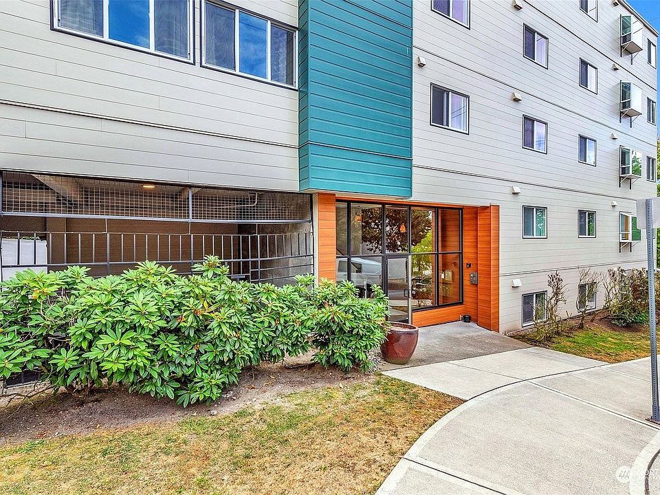 2nd image of 9710 5th Ave NE APT 302