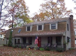 74 South St, Windsor Locks, CT 06096