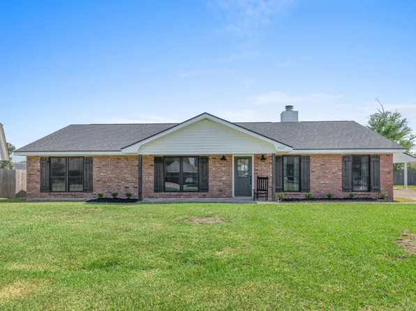 4725 E Quail Hollow Dr, Lake Charles, LA 70605