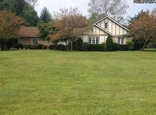 2408 Cambrian St, Madison, OH 44057