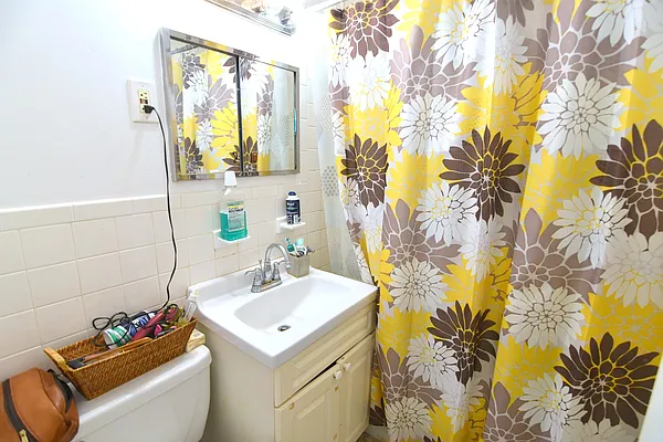 Rented by Manhattan Spaces | media 24