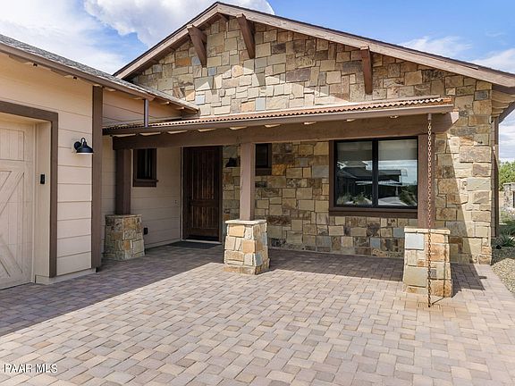 3rd image of 15049 N Carlson Way