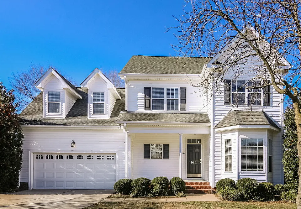 1011 Watsonia Dr