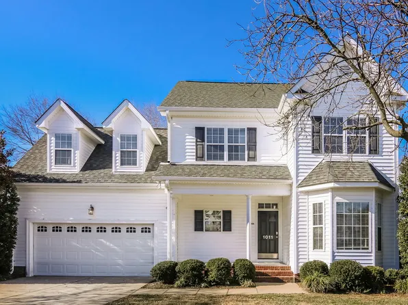 1011 Watsonia Dr, Zebulon, NC 27597