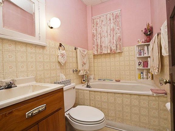 3rd image of 1321 Magnolia St #1