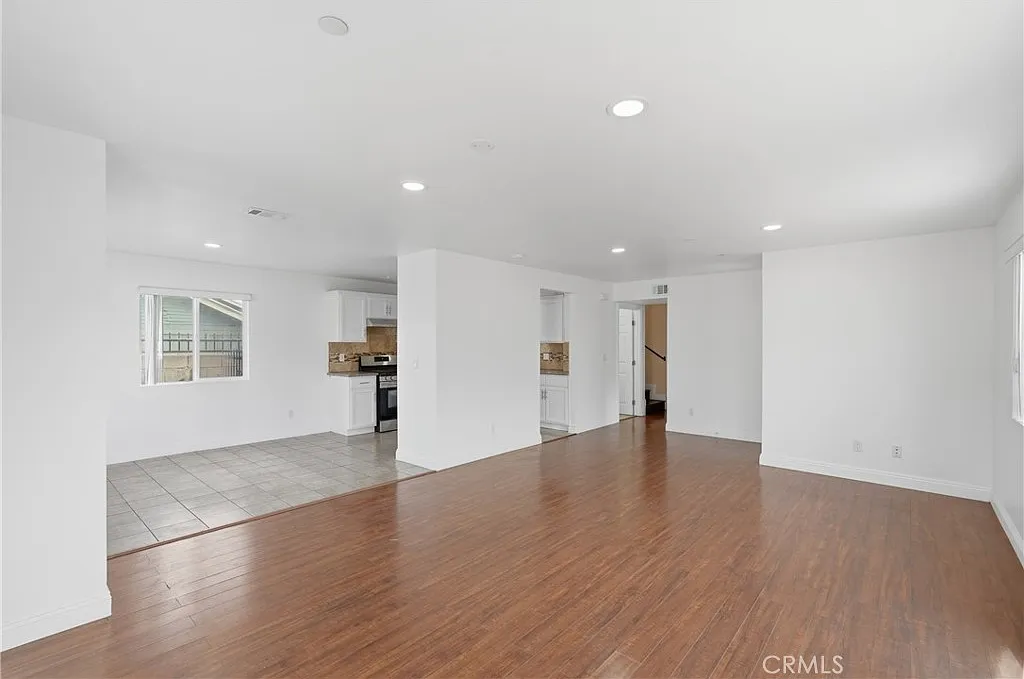 5 bed, 1150 sqft, $4,500 — Photo 3