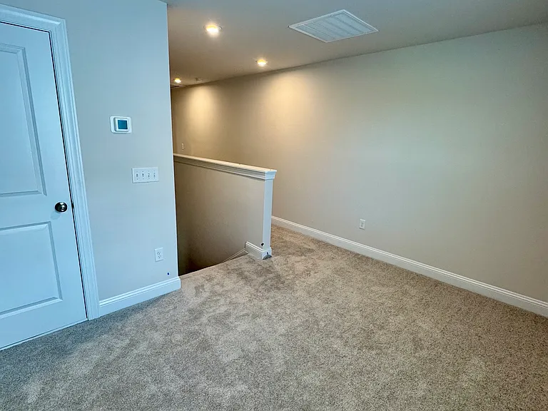 7449 Linda Vista Ln — Photo 22