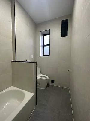 Rented by Peter R. Hungerford, LREB | media 16