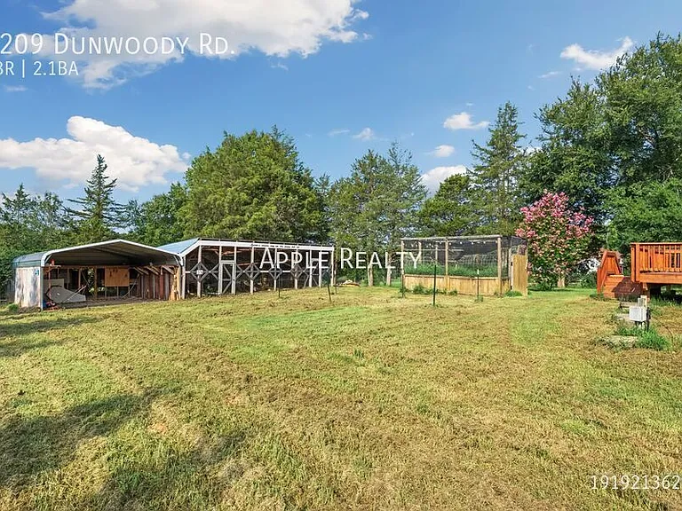 6209 Dunwoody Rd — Photo 18