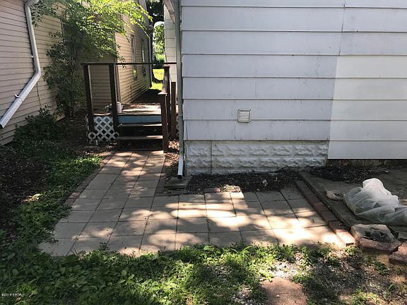 3rd image of 436 Murphy St