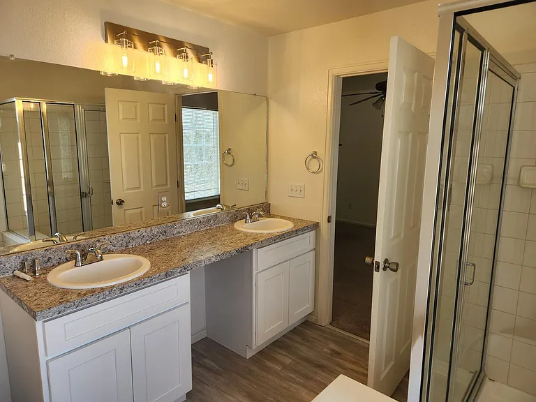 5545 N Jebel Ct — Photo 32