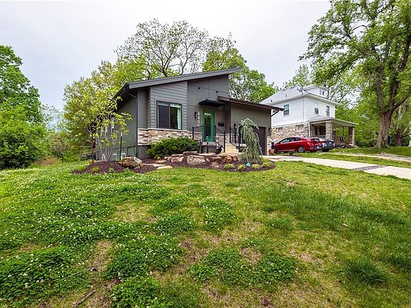 4th image of 4406 Tracy Ave