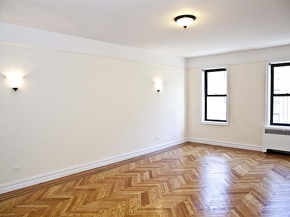 2nd image of 687 W 204th St APT 3H