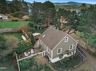 806 NE Mast Ave, Lincoln City, OR 97367