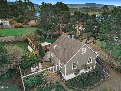 806 NE Mast Ave, Lincoln City, OR, 97367