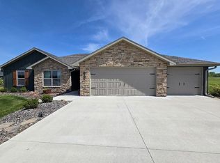 2405 Payne Farm Rd, Holts Summit, MO 65043