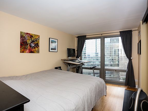 4th image of 440 N Wabash Ave APT 3407