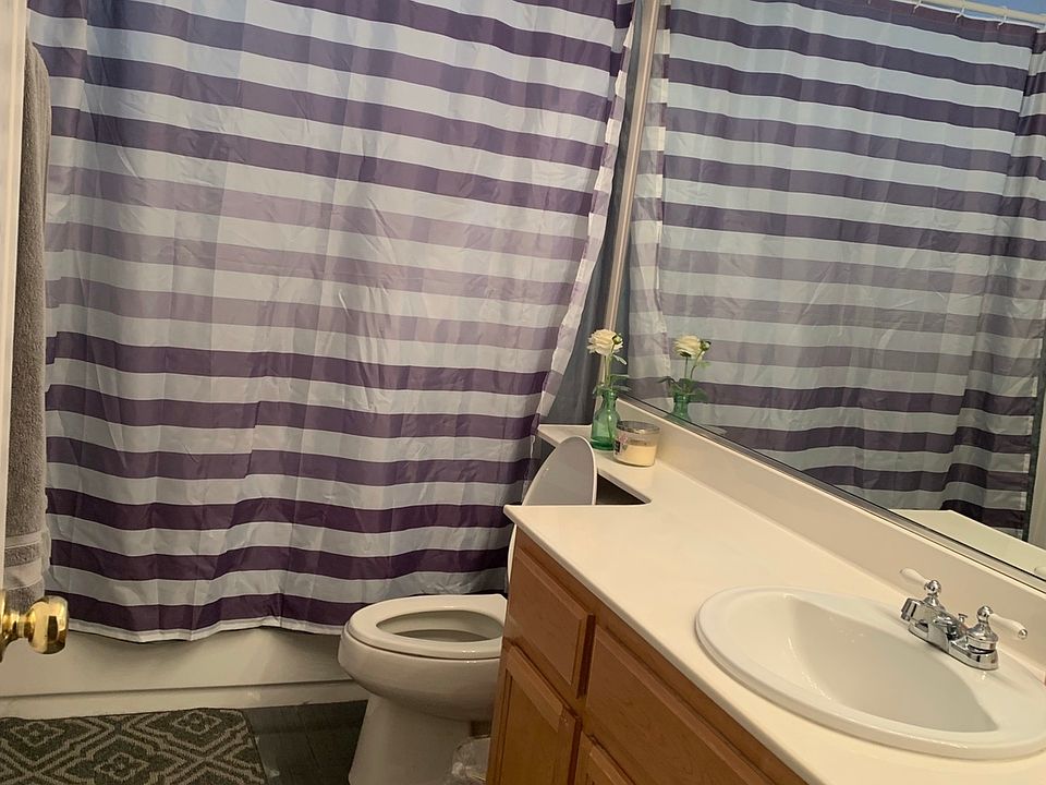 2nd image of 2440 Garrett Ct