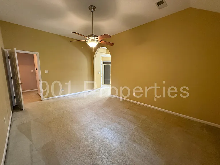 4957 Rivercrest Ln — Photo 15