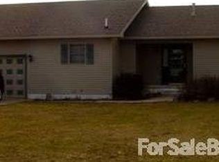 2677 Hickorywood Dr, Gaylord, MI 49735