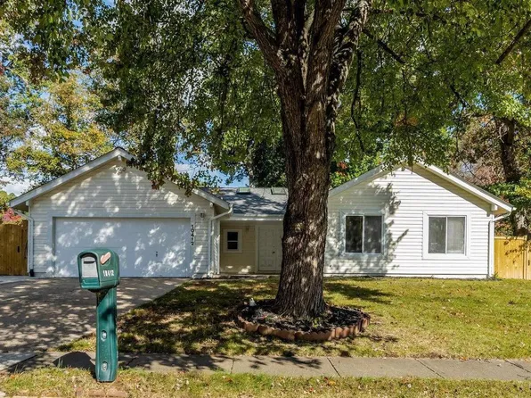 10412 Pearl St, Fairfax, VA 22032