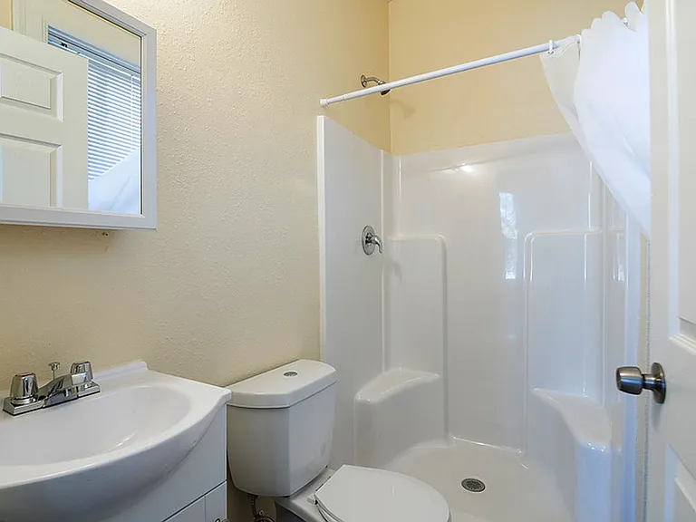 1017 S Burlington Ave — Photo 30