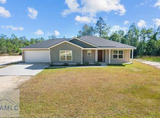 192 Hummingbird Ln, Jesup, GA 31545