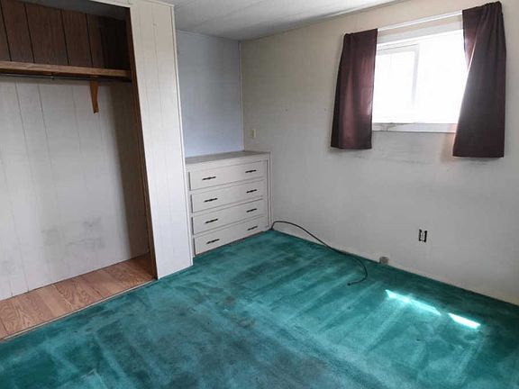 5th image of 560 Mountain Home Dr