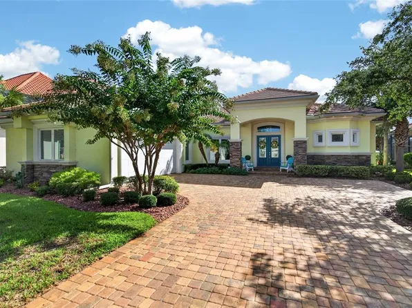 28 N Waterview Dr, Palm Coast, FL 32137