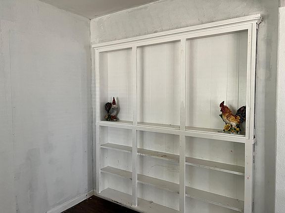 5th image of 517 Zauk Ave