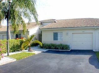 11764 SW 17th Ct, Hollywood, FL 33025