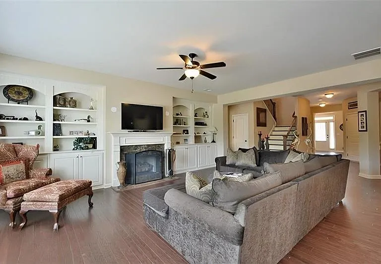 8455 Village School Dr — Photo 7