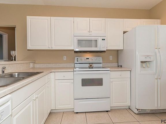 4th image of 300 Marina Bay Dr Unit 204
