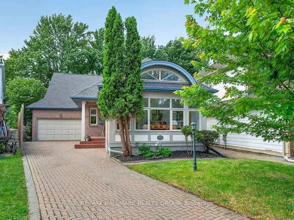 51 Castlethorpe Cres, Ottawa, ON K2G 5P9