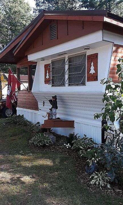 Front of mobile home!