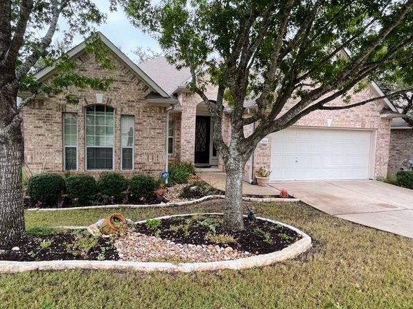 8208 Alophia Dr
