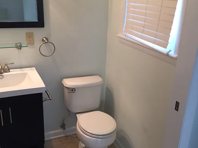 924 Neuhoff Ln — Photo 15
