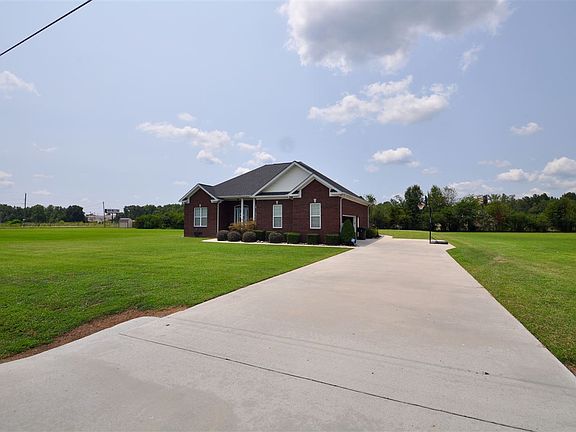 2nd image of 104 Marberry Ln