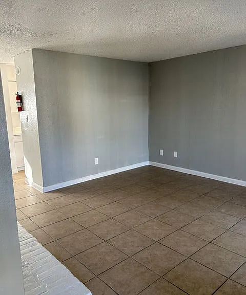 3737 Hillcroft Apartments — Photo 87