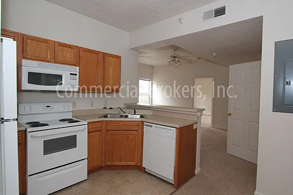 104 S 3rd St #206 — Photo 15