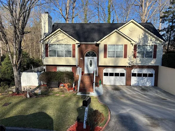 875 Long Branch Cir, Sugar Hill, GA 30518