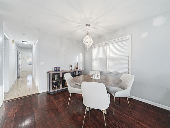 4th image of 2951 N Rutherford Ave