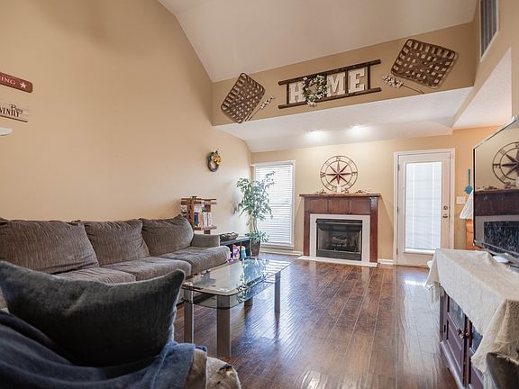 2nd image of 3743 Heather Dr