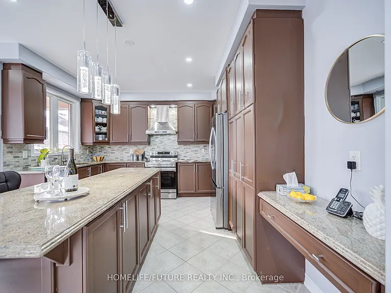 342 Laundon Ter — Photo 15