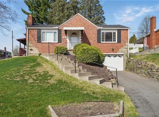 25 Robinhood Rd, Pittsburgh, PA 15220