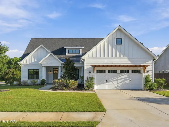 11 Lemongrass Court, Hampstead, NC 28443