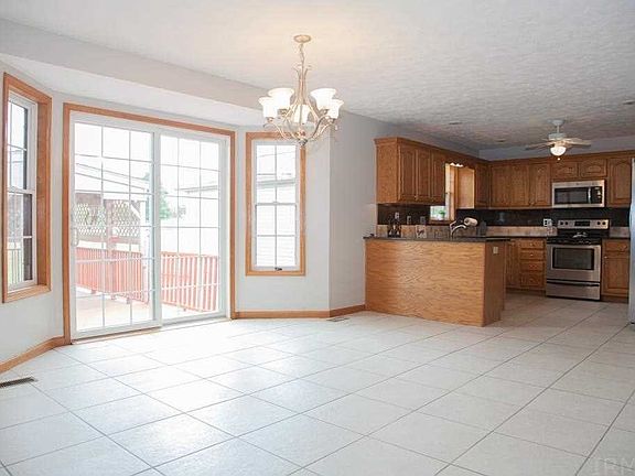 5th image of 2661 Red Oak Ct