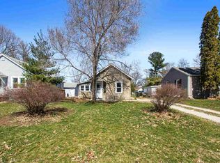2006 H St, Iowa City, IA 52240