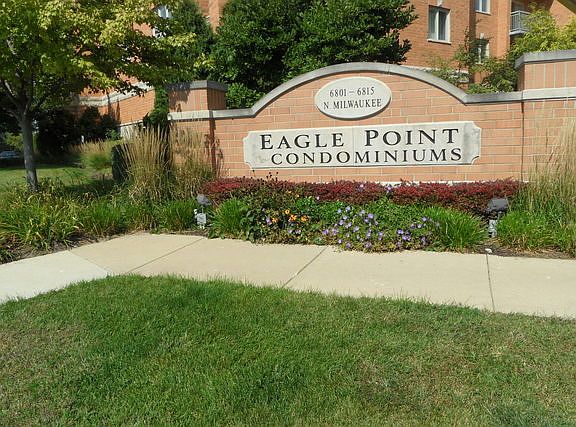 4th image of 6801 N Milwaukee Ave APT 307