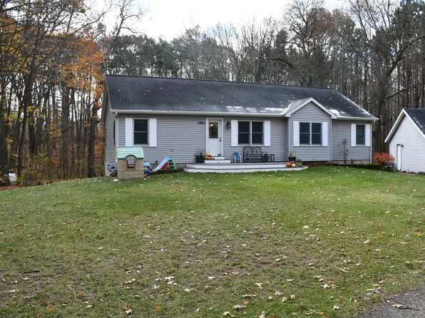 2841 Odawa Trl, Shelbyville, MI 49344